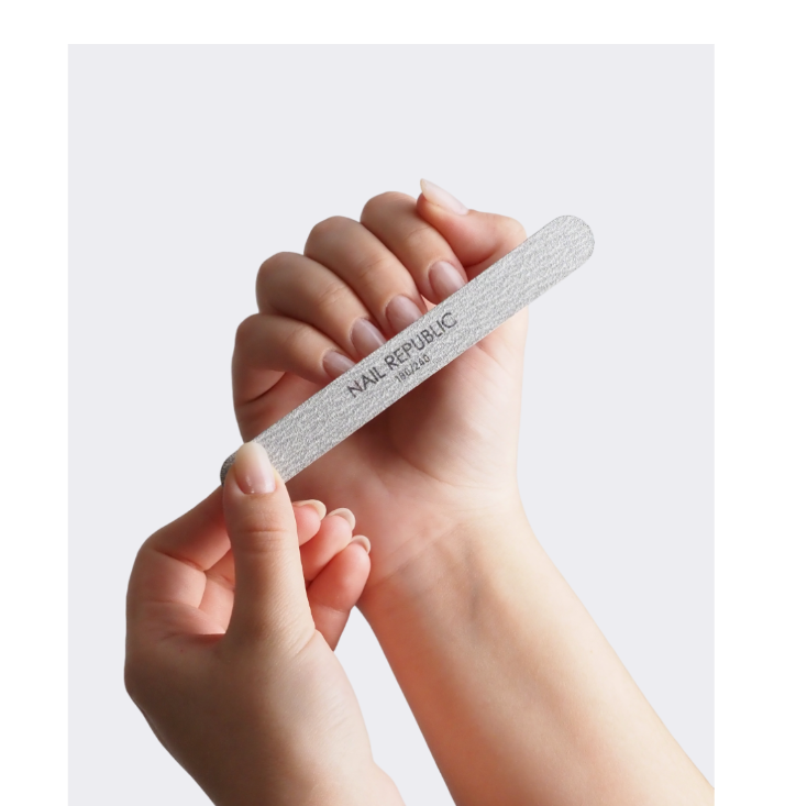 Elite Nails в Гомеле Пилка NAIL REPUBLIC прямая PREMIUM (карбид) на деревянной основе, 13 см 180/240, 1 шт 2 Пилка NAIL REPUBLIC прямая PREMIUM (карбид) на деревянной основе, 13 см 180/240, 1 шт 2